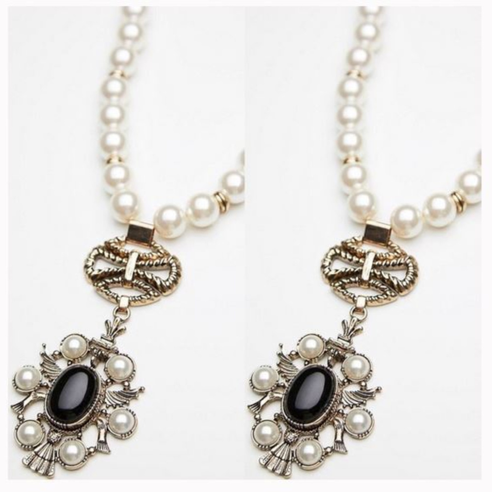 Free People Mega Pearl Pendant - Picture 2 of 7
